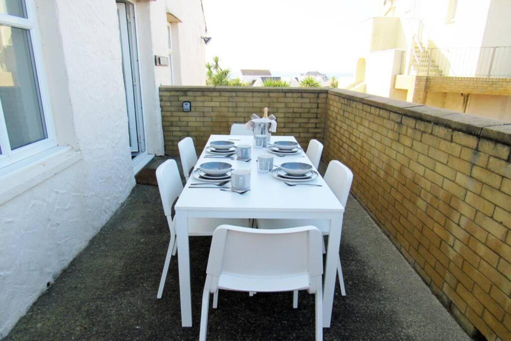 Plas Darien-3 Bed Apt- Sea Views - Sleeps 5 Trearddur Exteriér fotografie